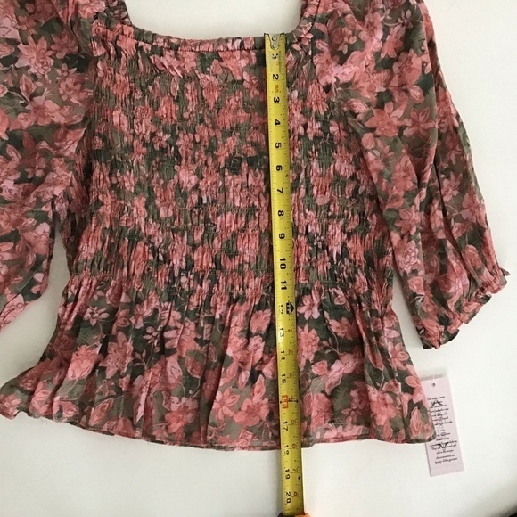 Nanette Lepore puff sleeve peasant blouse. Size Large. NWT - Picture 8 of 8